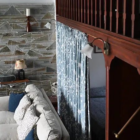 Traditional & Cosy