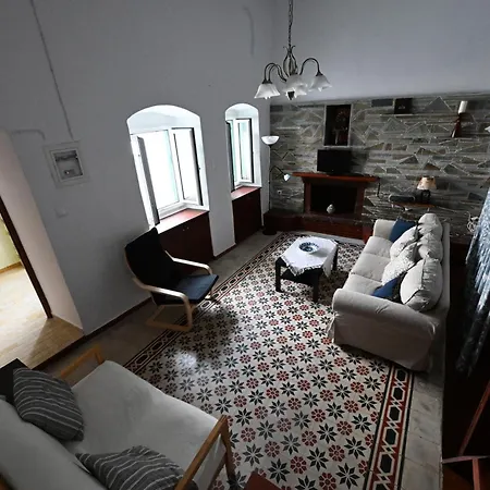 Traditional & Cosy *